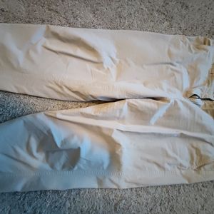 Crown and Ivy cropped khakis